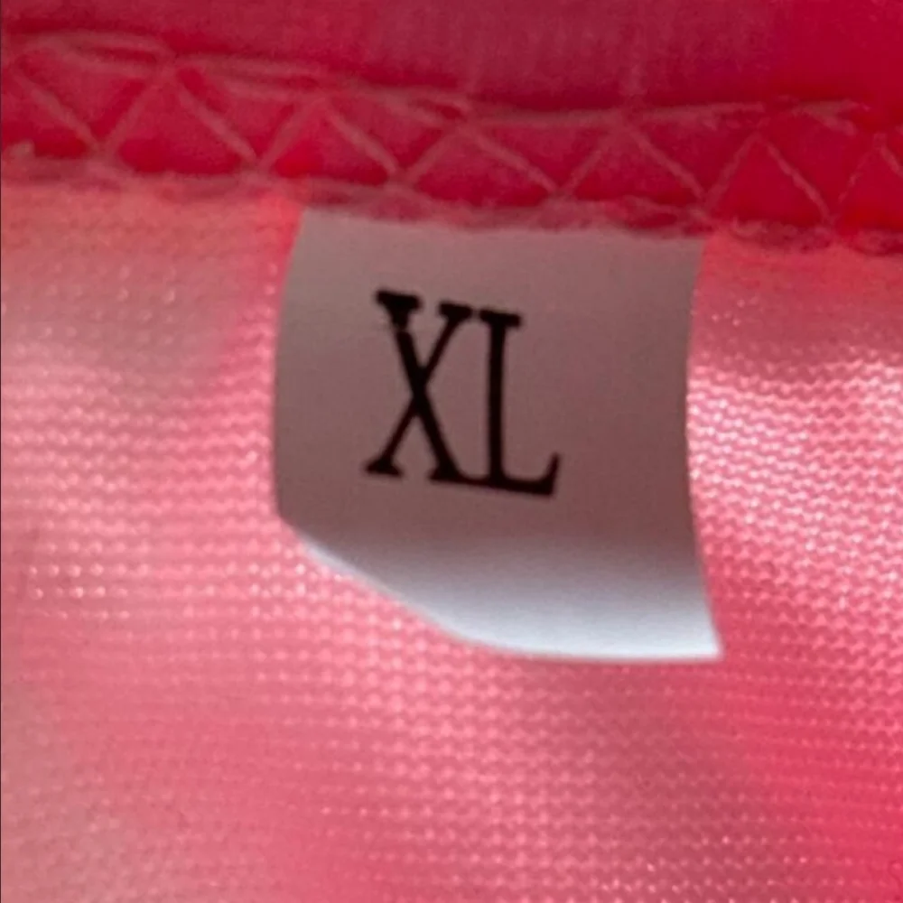 NEW HELLO KITTY NIGHTGOWN - Picture 5 of 6